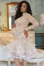 Load image into Gallery viewer, Round Neck Elastic Lace Long Sleeve Stitching Organza
